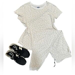 Old Navy Leopard Print Set Soft Stretch Waist Joggers Tee Lrg Comfycore Neutral